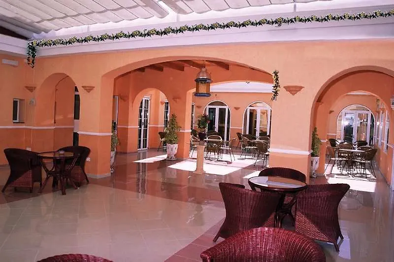 Los Arcos Нерха Испания